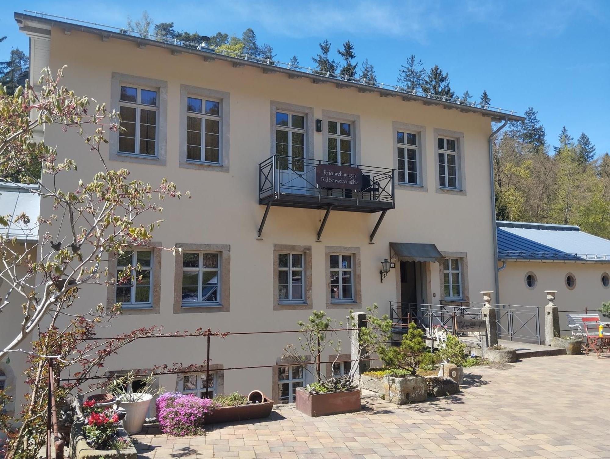 Ferienwohnung Parkblick Im Badehaus Rosenthal-Bielatal Bagian luar foto